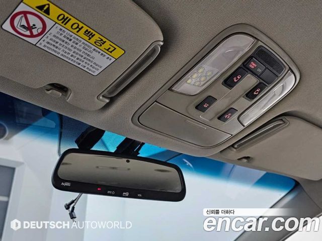 Kia Carnival 9-seater Prestige 2017 — фото 22