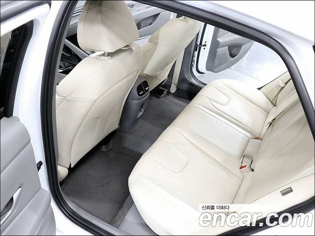 Hyundai Avante (CN7) 1.6 Inspiration 2026 — фото 15