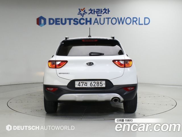 Kia Stonic 1.4 Prestige 2018 — фото 4