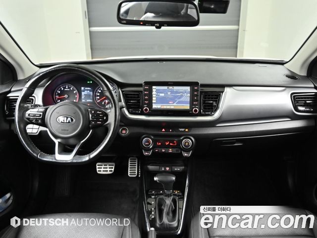 Kia Stonic 1.4 Prestige 2018 — фото 7