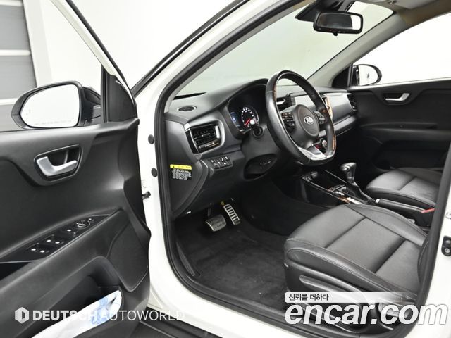 Kia Stonic 1.4 Prestige 2018 — фото 15