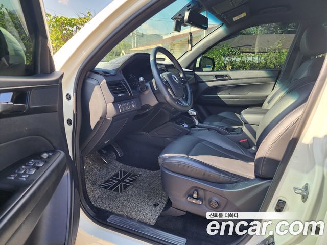 KG Mobility (SsangYong) Rexton Sports Khan Diesel 2.2 4WD Dynamic Edition (5-Link) 2021 — фото 8