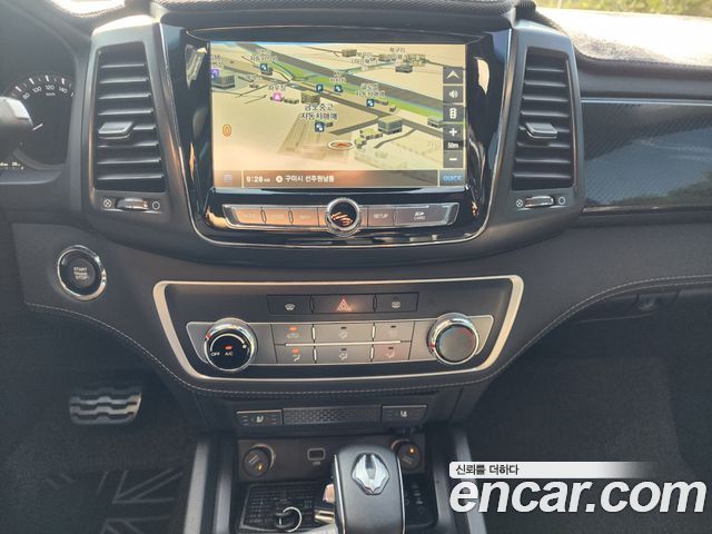 KG Mobility (SsangYong) Rexton Sports Khan Diesel 2.2 4WD Dynamic Edition (5-Link) 2021 — фото 10