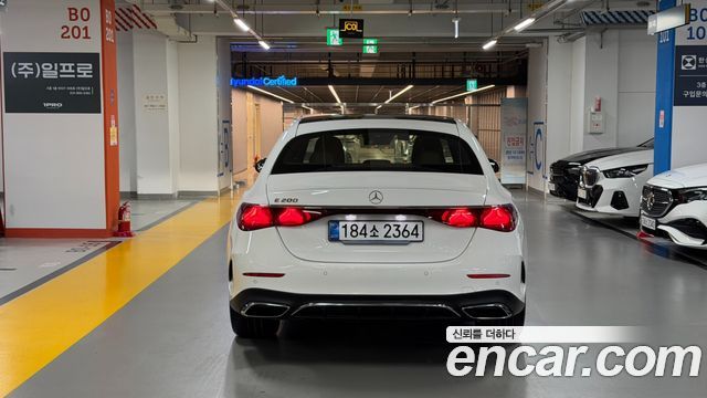 Mercedes-Benz E-Class (W214) E200 AMG Line 2026 — фото 2