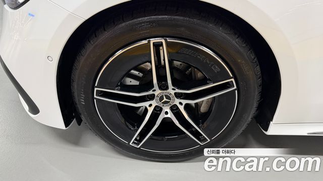 Mercedes-Benz E-Class (W214) E200 AMG Line 2026 — фото 5