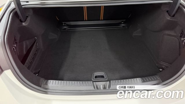 Mercedes-Benz E-Class (W214) E200 AMG Line 2026 — фото 18