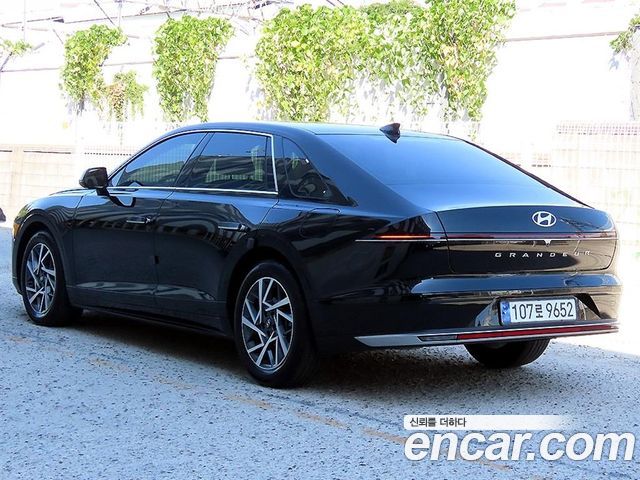 Hyundai Grandeur (GN7) 2,5 Gasoline 2WD Premium 2025 — фото 2