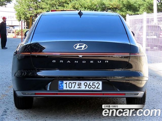 Hyundai Grandeur (GN7) 2,5 Gasoline 2WD Premium 2025 — фото 4