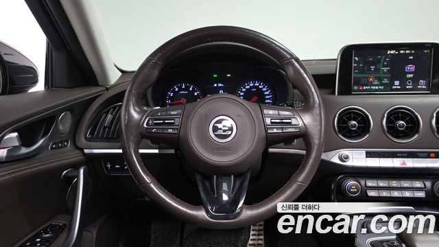 Kia Stinger 2.0 Turbo AWD Dream Edition 2018 — фото 13