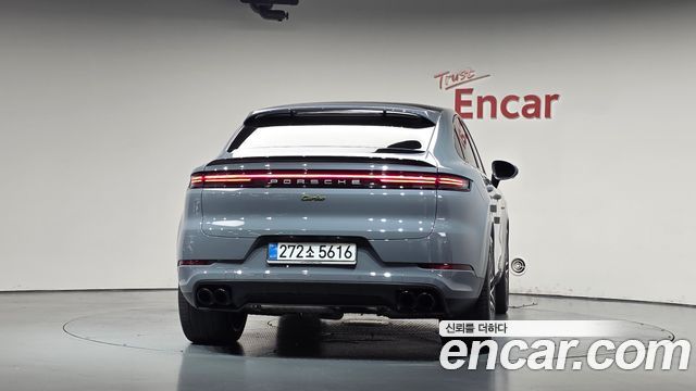 Porsche Cayenne (PO536) 4.0 Turbo E-hybrid Coupe 2025 — фото 4