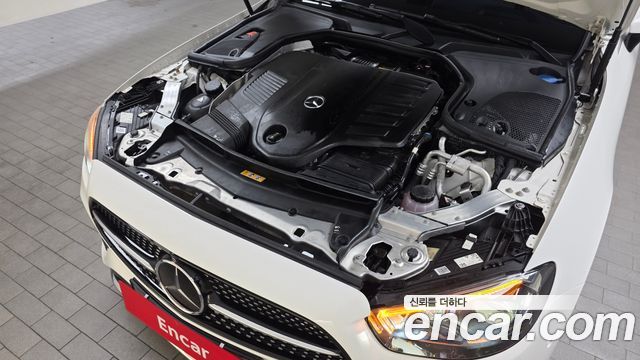 Mercedes-Benz E-Class (W213) E450 4MATIC Cabriolet 2023 — фото 6