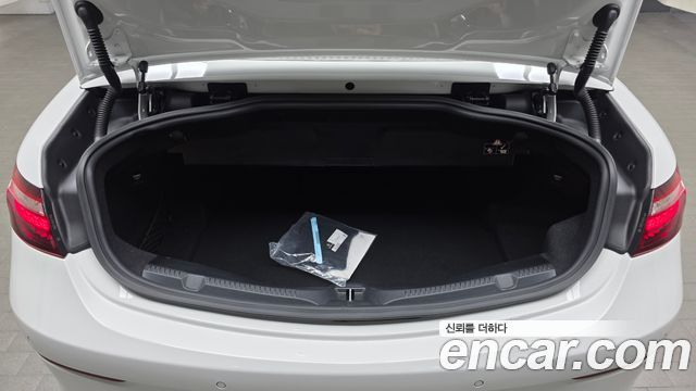 Mercedes-Benz E-Class (W213) E450 4MATIC Cabriolet 2023 — фото 16