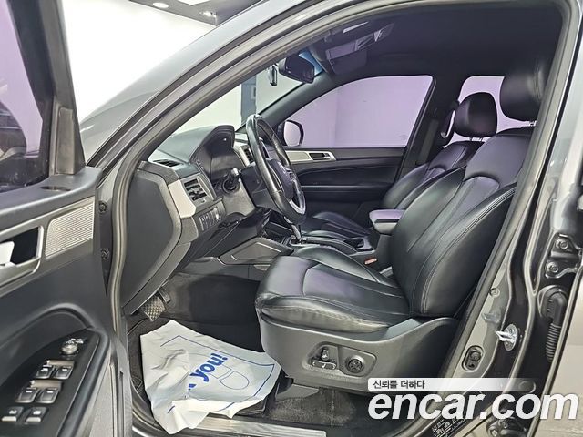 KG Mobility (SsangYong) Rexton Sports Khan Diesel 2.2 2WD Pioneer S (Leaf) 2019 — фото 13