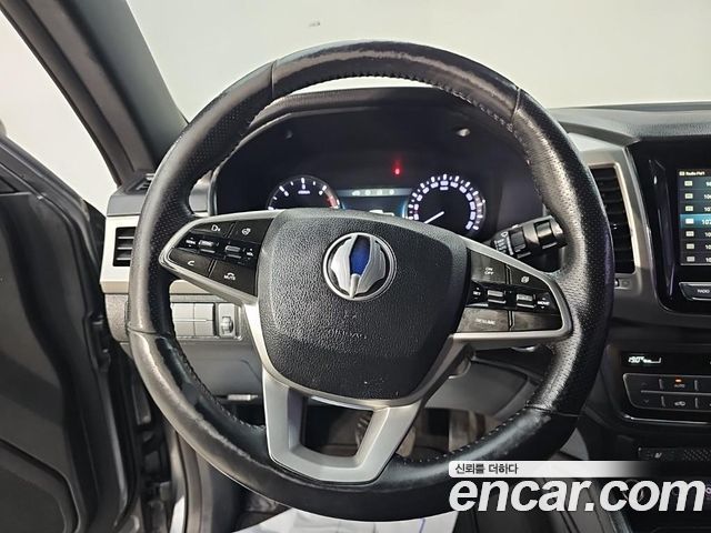 KG Mobility (SsangYong) Rexton Sports Khan Diesel 2.2 2WD Pioneer S (Leaf) 2019 — фото 21