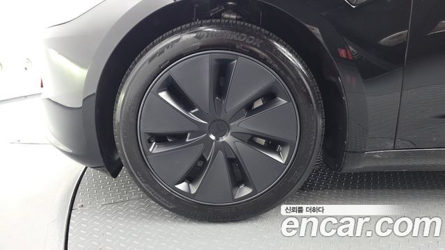 Tesla Model 3 Long Range AWD 2025 — фото 5