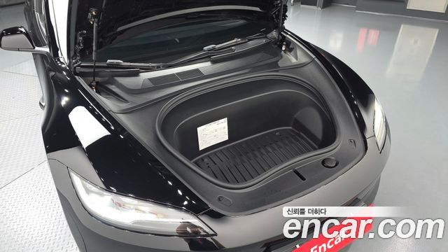 Tesla Model 3 Long Range AWD 2025 — фото 6