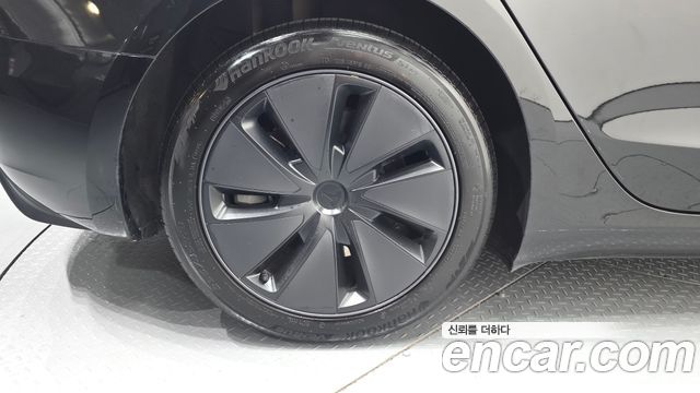 Tesla Model 3 Long Range AWD 2025 — фото 21