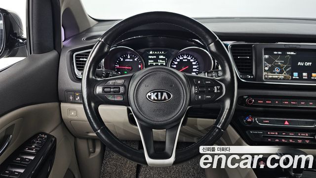 Kia Carnival 9-seater Prestige 2018 — фото 17