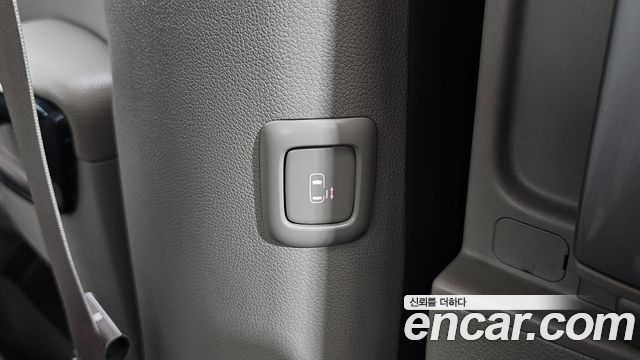 Kia Carnival 9-seater Prestige 2018 — фото 37
