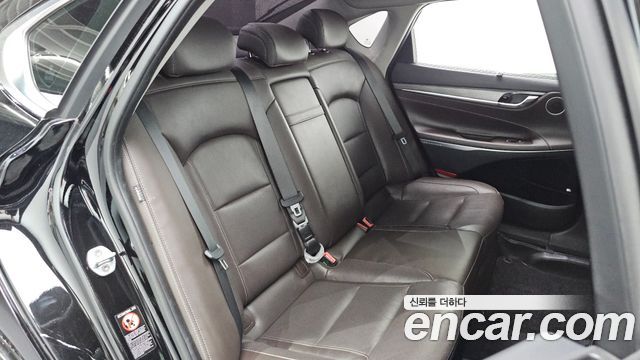 Hyundai Grandeur (IG) 3.0 Exclusive Special 2019 — фото 18