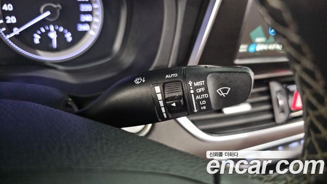 Hyundai Grandeur (IG) 3.0 Exclusive Special 2019 — фото 28