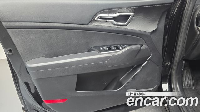Kia Sportage (V) Diesel 2.0 2WD Trendy 2023 — фото 24