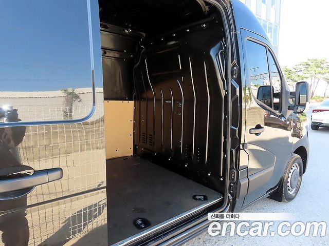 Renault Korea Master 2.3 Van L 2021 — фото 6