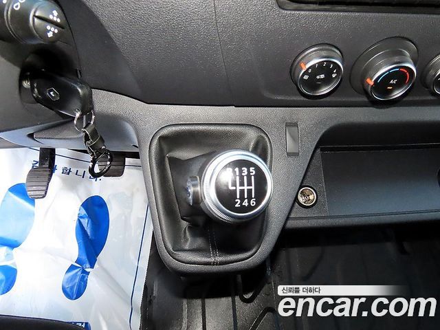 Renault Korea Master 2.3 Van L 2021 — фото 10