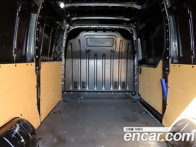 Renault Korea Master 2.3 Van L 2021 — фото 17