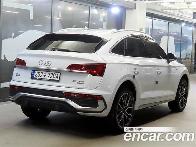 Audi Q5 (FY) 45 TFSI Quattro Sportback Premium 2023 — фото 3