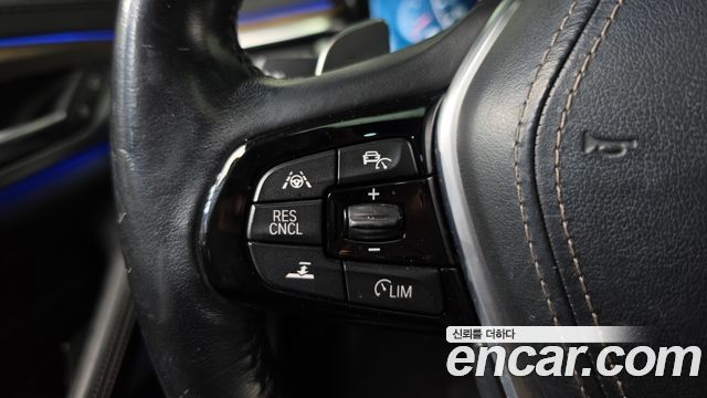BMW 5 Series (G30) 520d xDrive Luxury Plus 2019 — фото 17