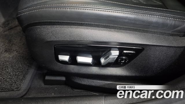 BMW 5 Series (G30) 520d xDrive Luxury Plus 2019 — фото 31