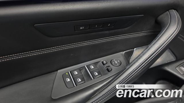 BMW 5 Series (G30) 520d xDrive Luxury Plus 2019 — фото 38