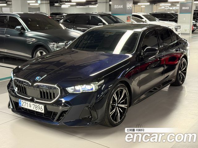 BMW 5 Series (G60) 530e M Sport 2026 — фото 1