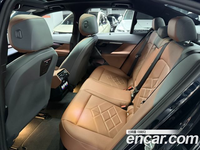 BMW 5 Series (G60) 530e M Sport 2026 — фото 10