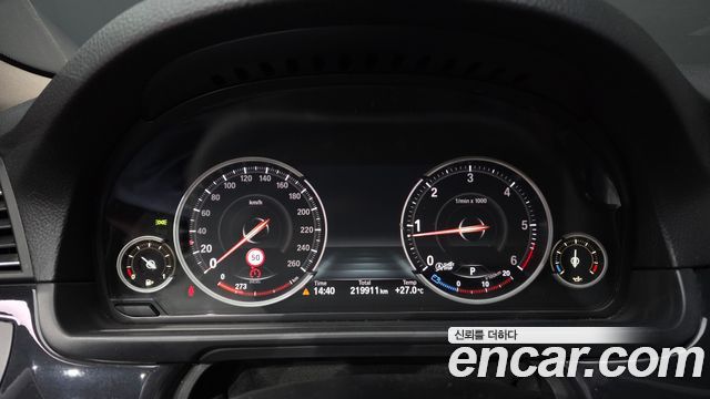 BMW 5 Series (F10) 520d xDrive M Aero Dynamic 2016 — фото 8
