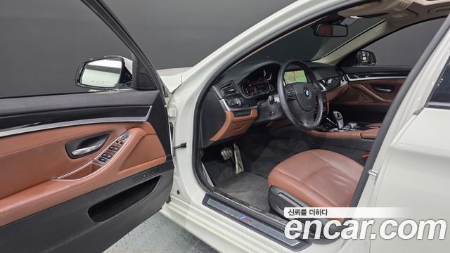 BMW 5 Series (F10) 520d xDrive M Aero Dynamic 2016 — фото 10