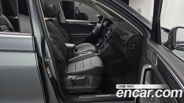 Volkswagen Tiguan Allspace 2.0 TDI Prestige 2020 — фото 11