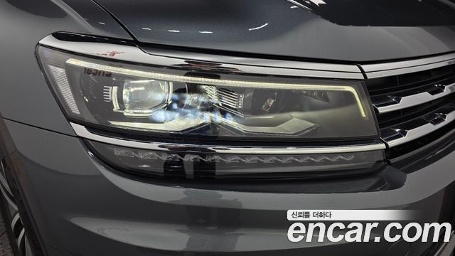 Volkswagen Tiguan Allspace 2.0 TDI Prestige 2020 — фото 22