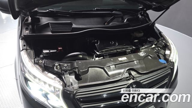 Mercedes-Benz V-Class V250 Bluetec W447 2018 — фото 6