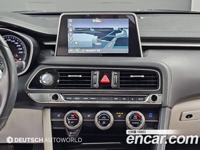 Genesis G70 2.0T Advanced 2018 — фото 17