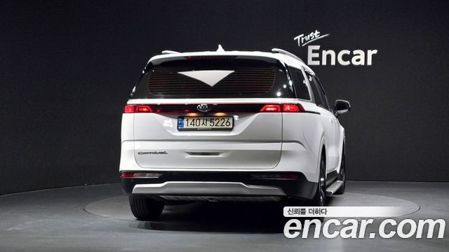 Kia Carnival (IV) Diesel 9-Seater Prestige 2021 — фото 4