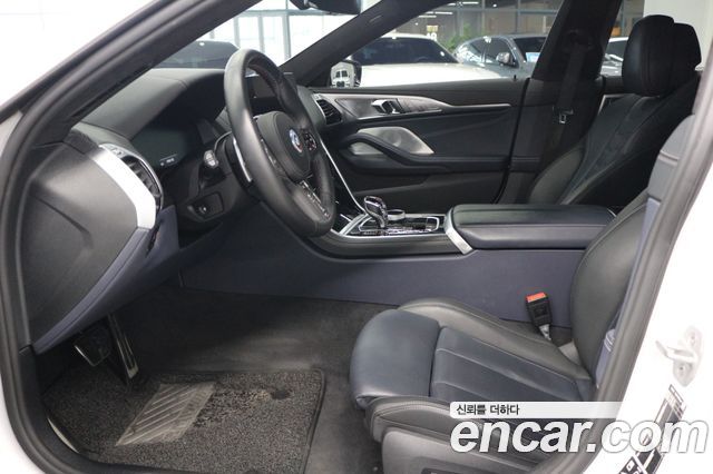 BMW 8 Series (G15) M850i xDrive Gran Coupe 2024 — фото 19