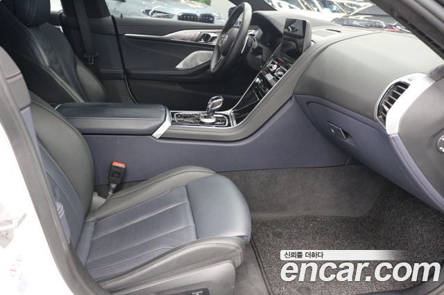 BMW 8 Series (G15) M850i xDrive Gran Coupe 2024 — фото 20