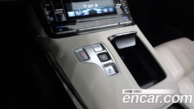 Hyundai Grandeur (IG) 2.5 Le Blanc 2023 — фото 9