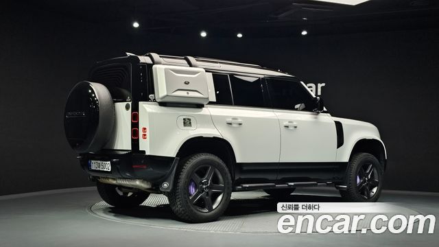Land Rover Defender (L663) 110 D250 X-Dynamic SE 2025 — фото 2