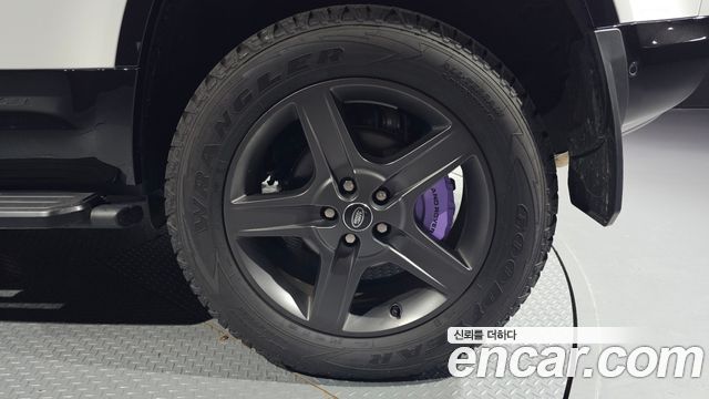 Land Rover Defender (L663) 110 D250 X-Dynamic SE 2025 — фото 21