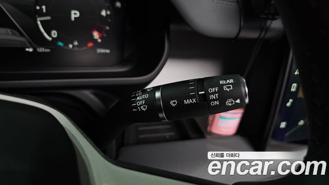 Land Rover Defender (L663) 110 D250 X-Dynamic SE 2025 — фото 33