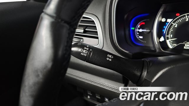 Renault Korea QM6 2.0 LPe Premiere 2WD 2022 — фото 18