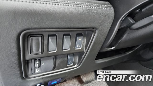 Renault Korea QM6 2.0 LPe Premiere 2WD 2022 — фото 20